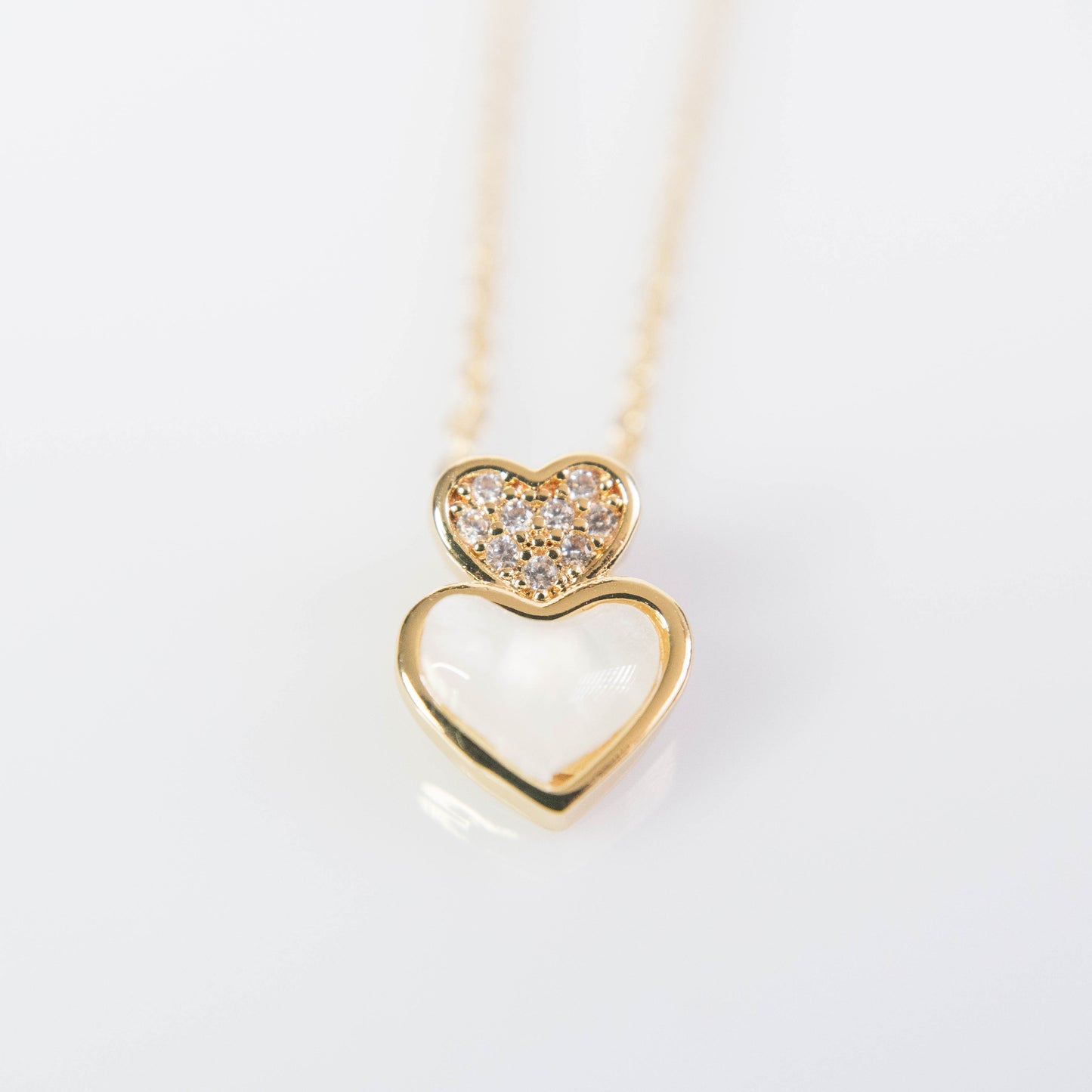 Collar dije corazón dorado pequeño