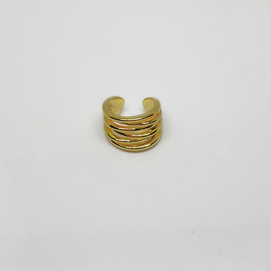 Earcuff líneas dorado